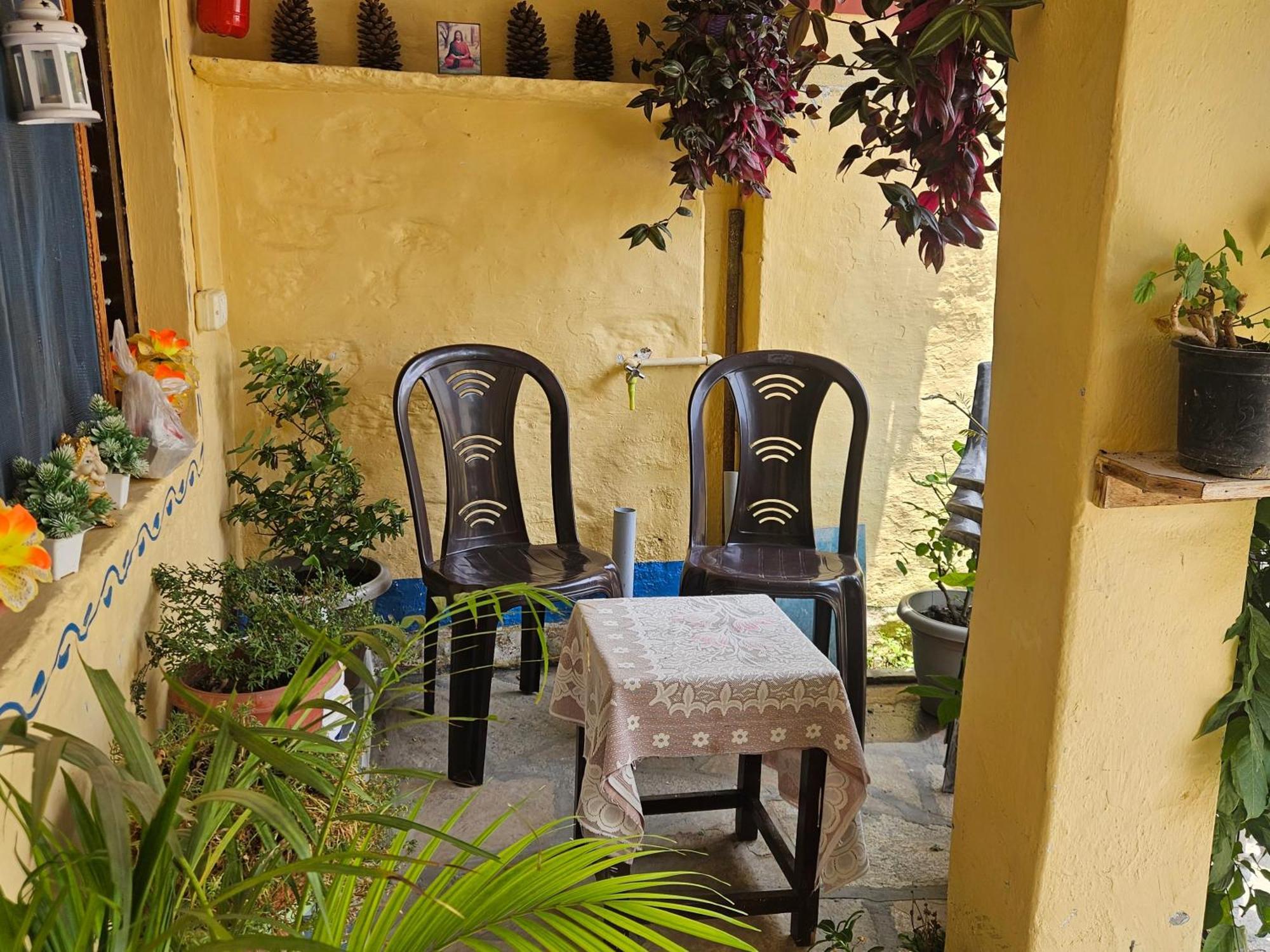 Katyuri Kings Divine Stay- Babaji'S Cave Dwarahat Quarto foto