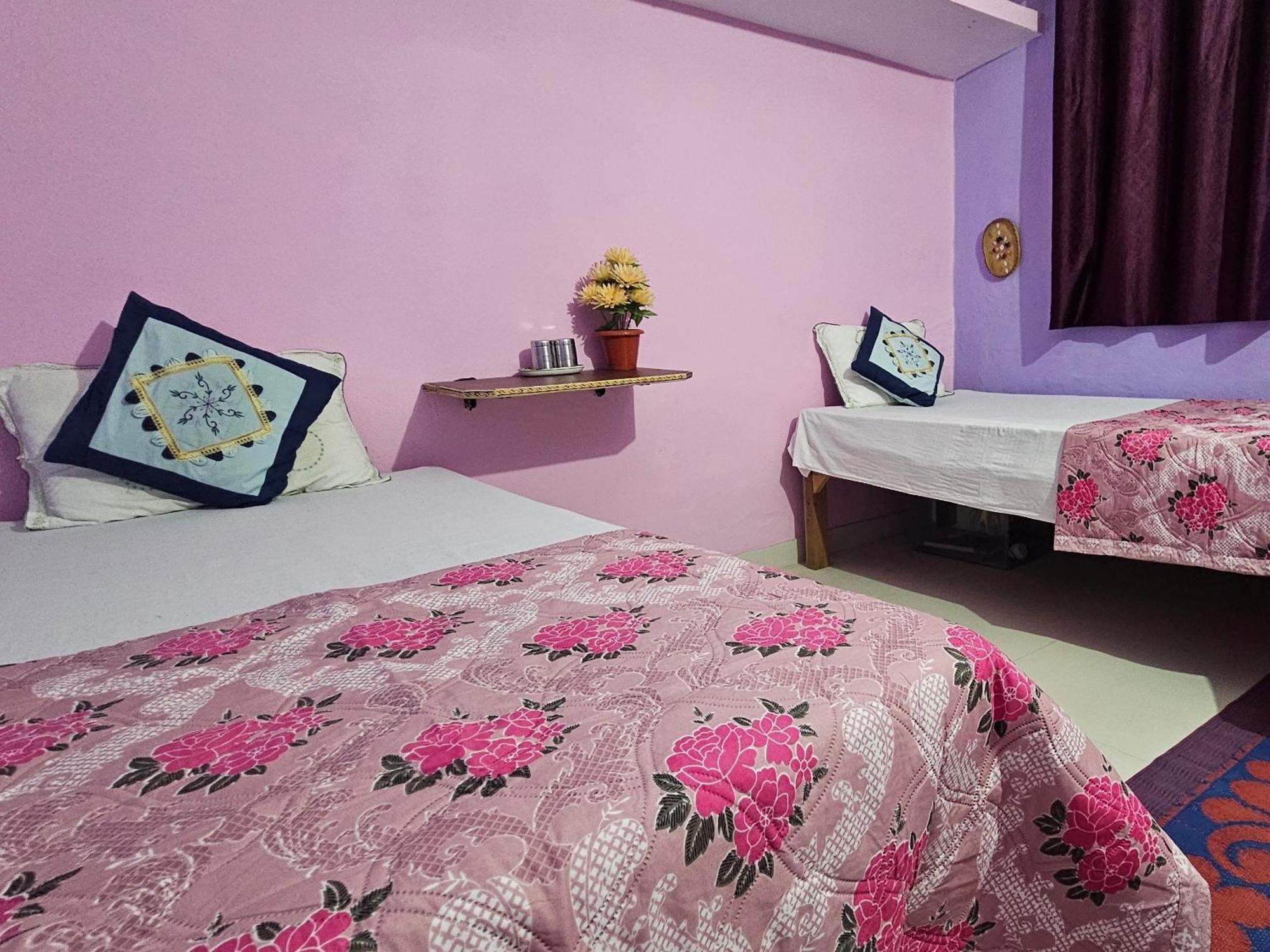Katyuri Kings Divine Stay- Babaji'S Cave Dwarahat Quarto foto